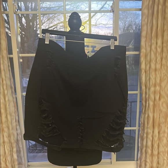 PrettyLittleThing Dresses & Skirts - Pretty Little Things Black ripped mini Skirt